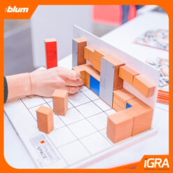 Alternative view of Blum Casa De Muñeca